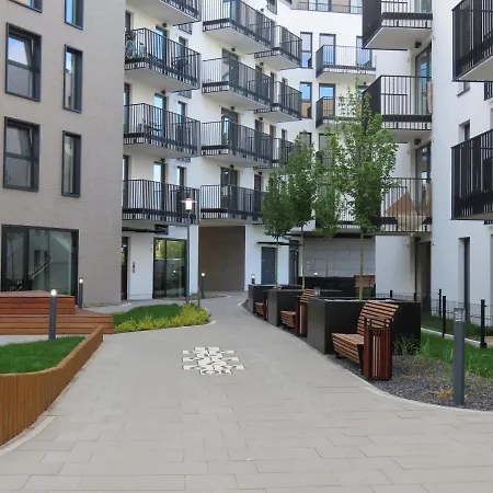 El - Polaris Apartmán *