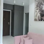El - Polaris Apartmán *